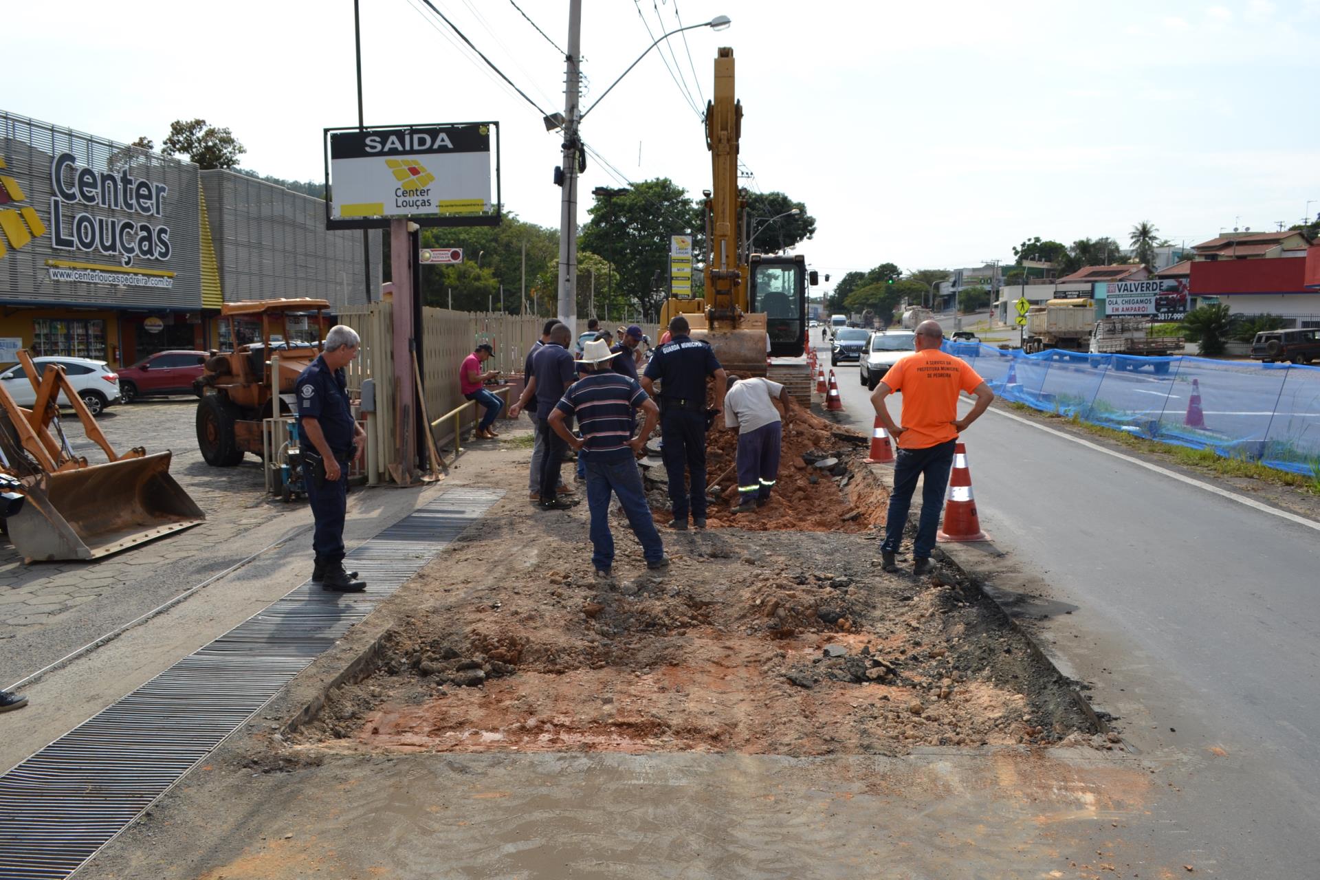 Secretaria De Obras E Vias P Blicas Realiza A Troca De Solo Na Avenida