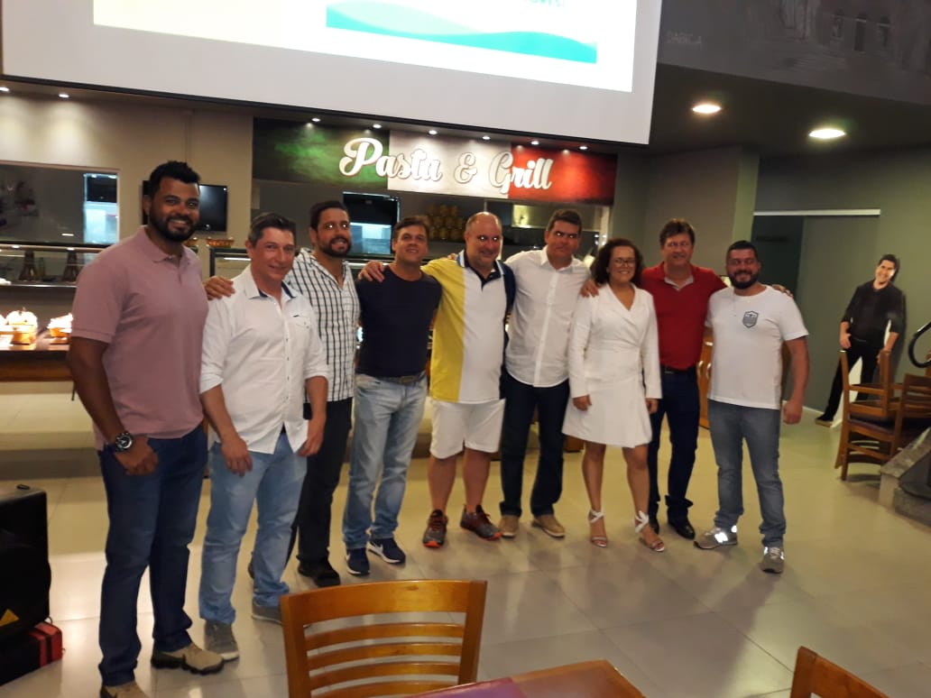 PREFEITO E MEMBROS DO GOVERNO PARTICIPAM DE EVENTO DA ABROTUR