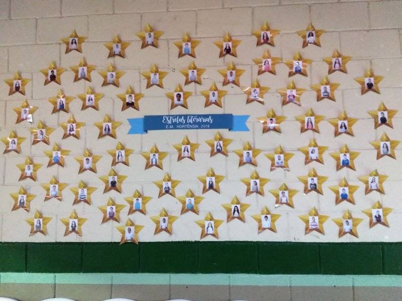 Lançamento Livro Alunos Escola Hortência