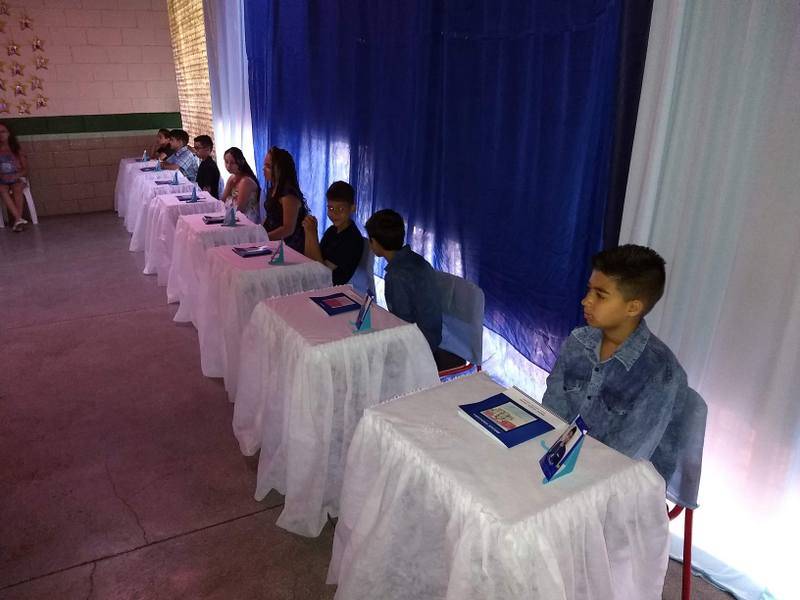 Lançamento Livro Alunos Escola Hortência