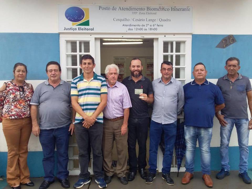 POSTO DE ATENDIMENTO DO CARTÓRIO ELEITORAL FUNCIONANDO EM QUADRA