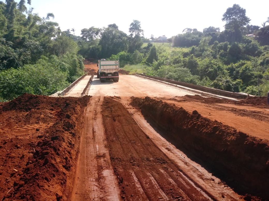 Iniciada obra para a conclusão da nova ponte sobre o Rio Jacaré