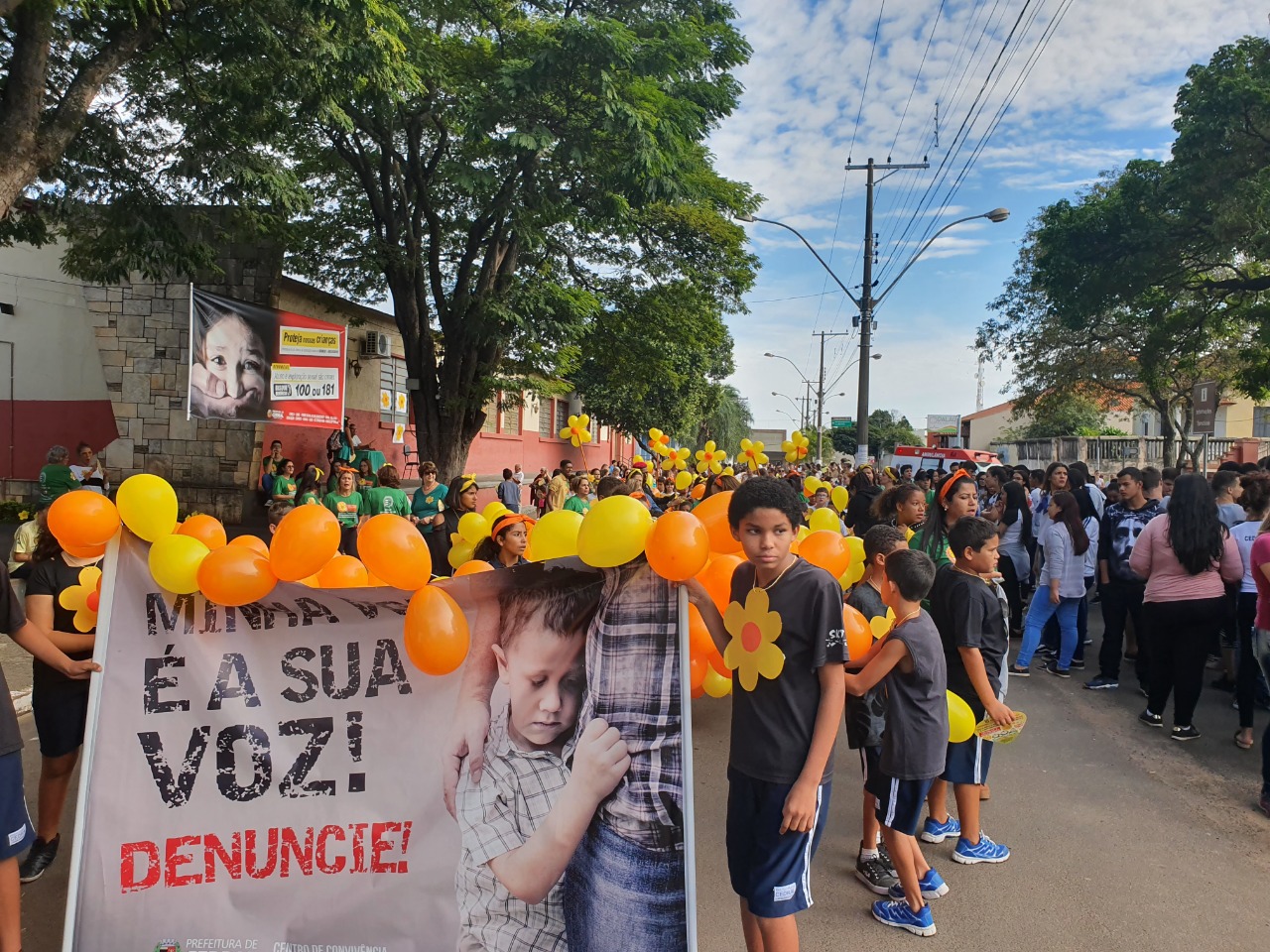 Cedral Realiza Caminhada e Pro