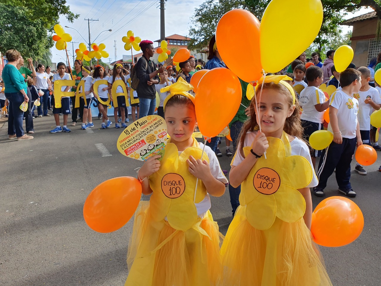 Cedral Realiza Caminhada e Pro