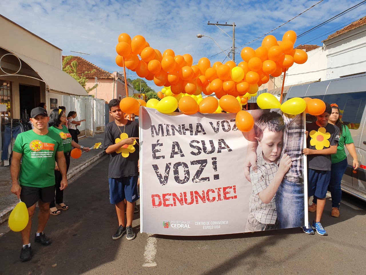 Cedral Realiza Caminhada e Pro