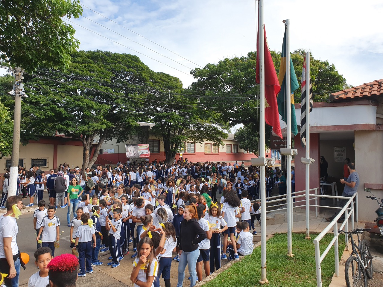 Cedral Realiza Caminhada e Pro