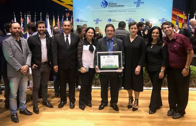 QUADRA RECEBE O SELO DE PREFEITO EMPREENDEDOR