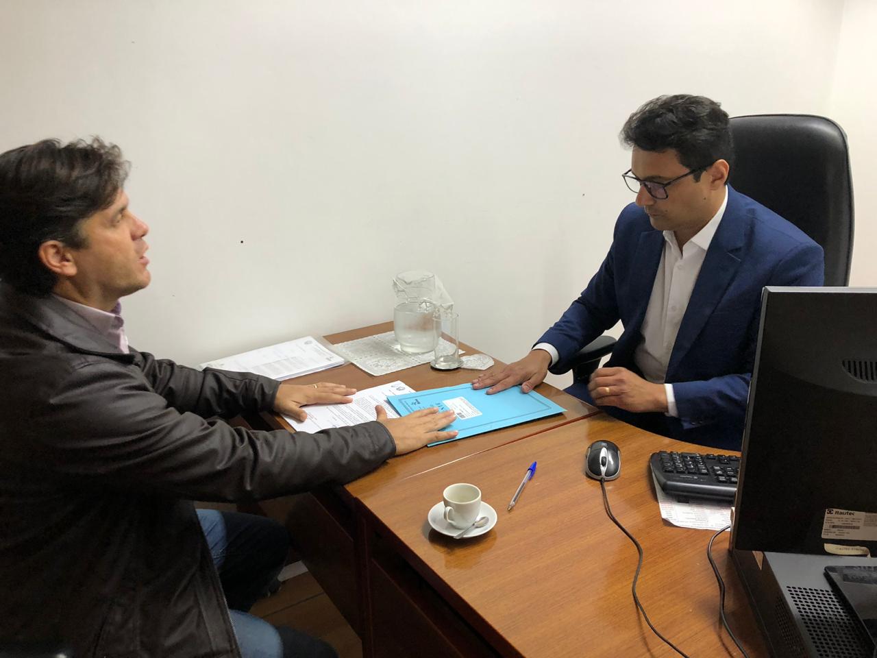 Prefeito solicita verba no FDE para reforma na Escola Francisca
