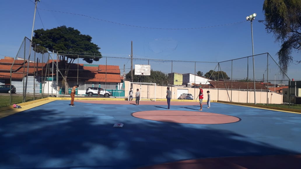 Quadra poliesportiva da Vera Cruz recebe melhorias