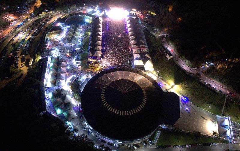 Espetáculo de cowboys e recorde de público em show de Marília Mendonça fecham Rodeio de Itapecerica
