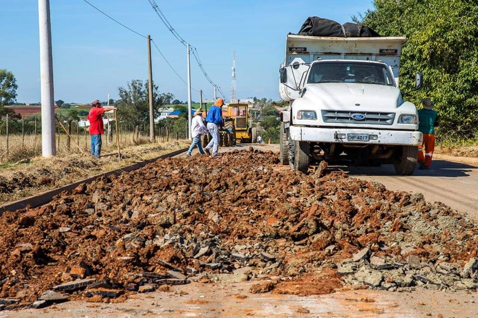 RECAPE ASFÁLTICO ACONTECE EM DIVERSAS VIAS DE QUADRA