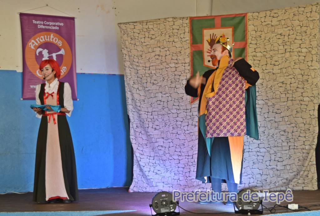 Teatro Emef 13 Agosto