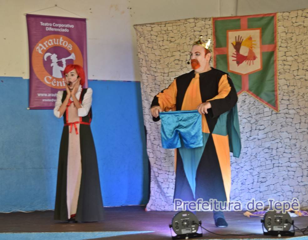 Teatro Emef 13 Agosto