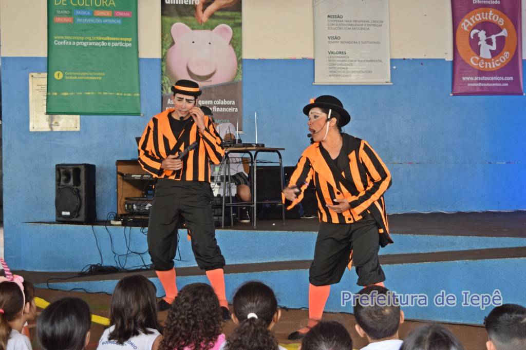 Teatro Emef 13 Agosto