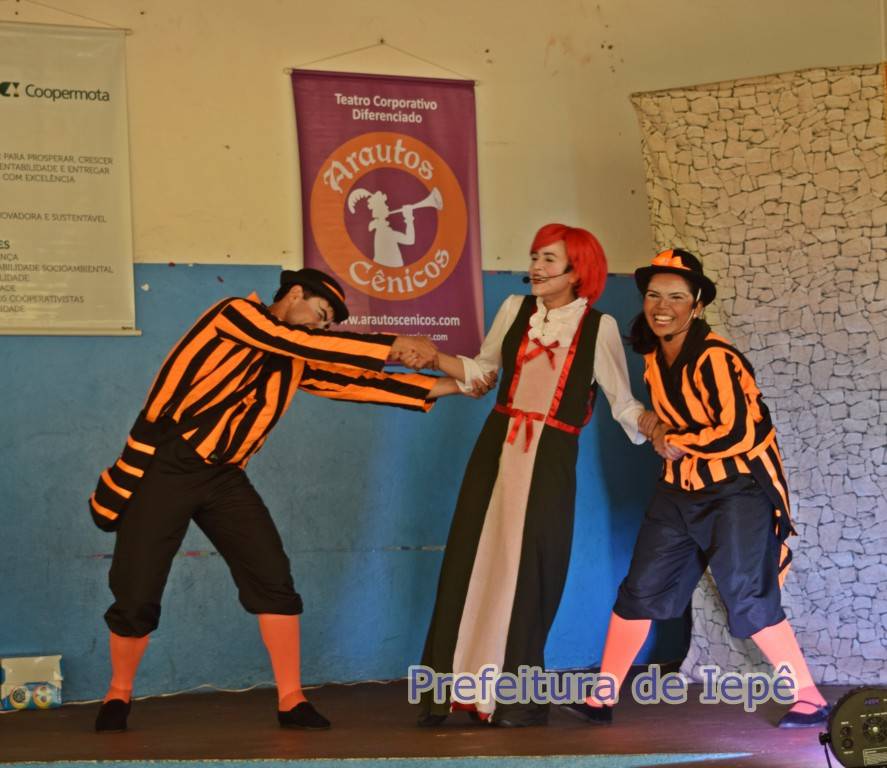 Teatro Emef 13 Agosto
