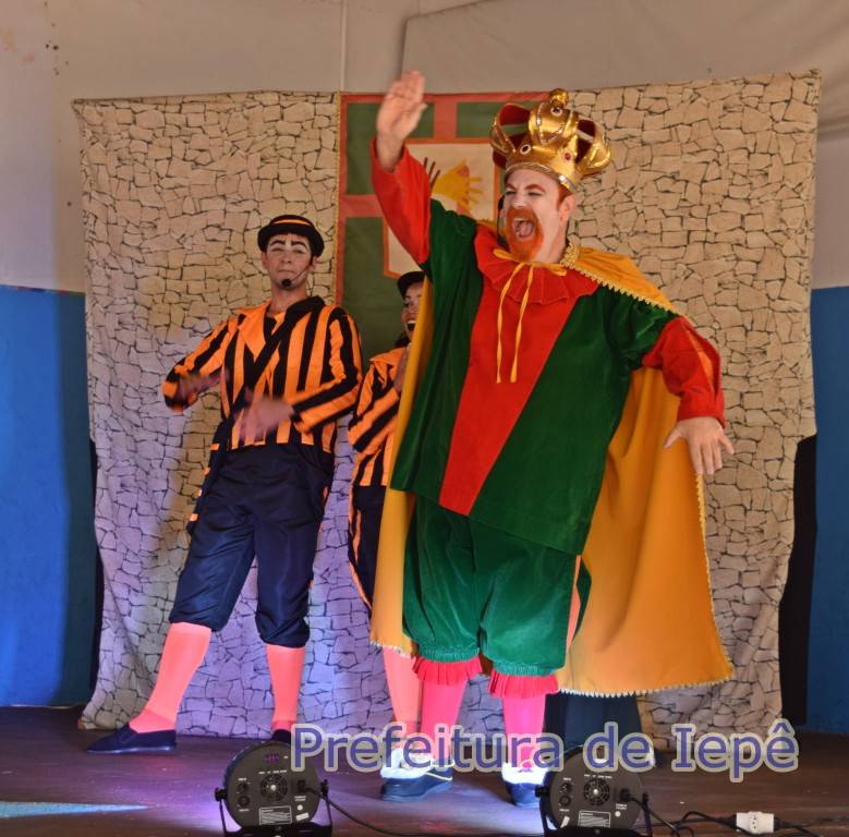Teatro Emef 13 Agosto
