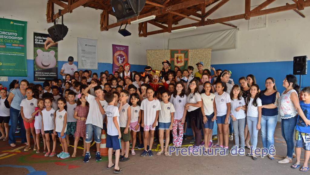 Teatro Emef 13 Agosto