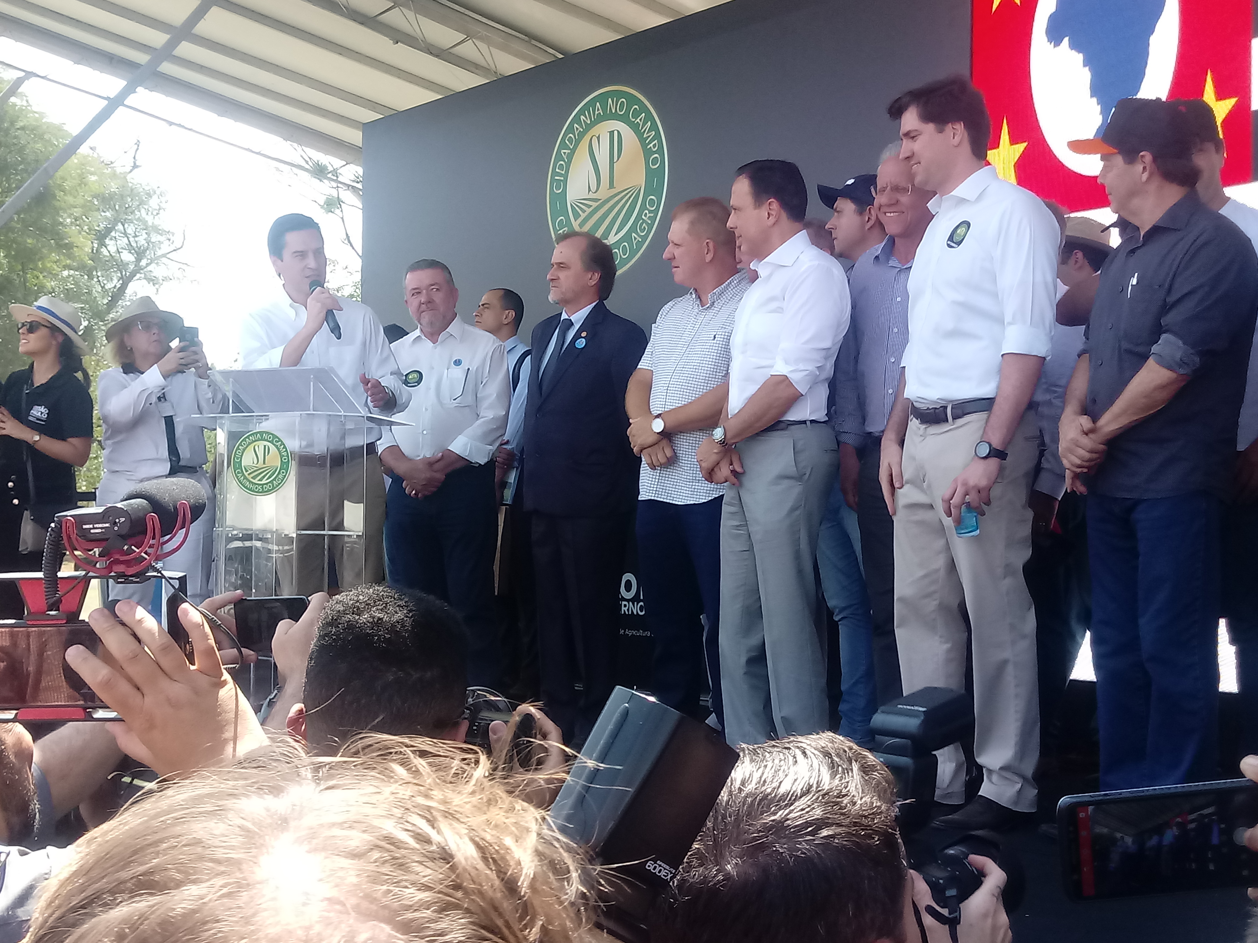 Secretário de Agricultura participa de evento com o Governador