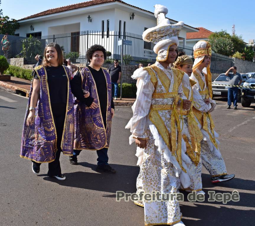 Desfile Cívico Ii