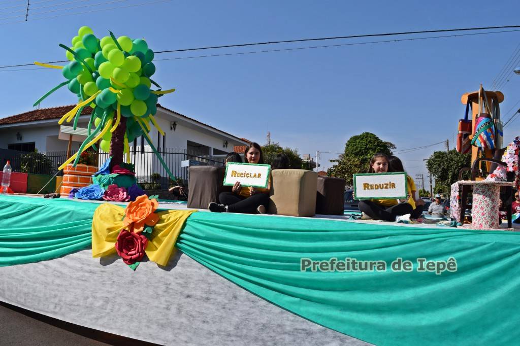 Desfile Cívico Ii