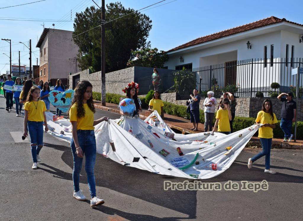 Desfile Cívico Ii