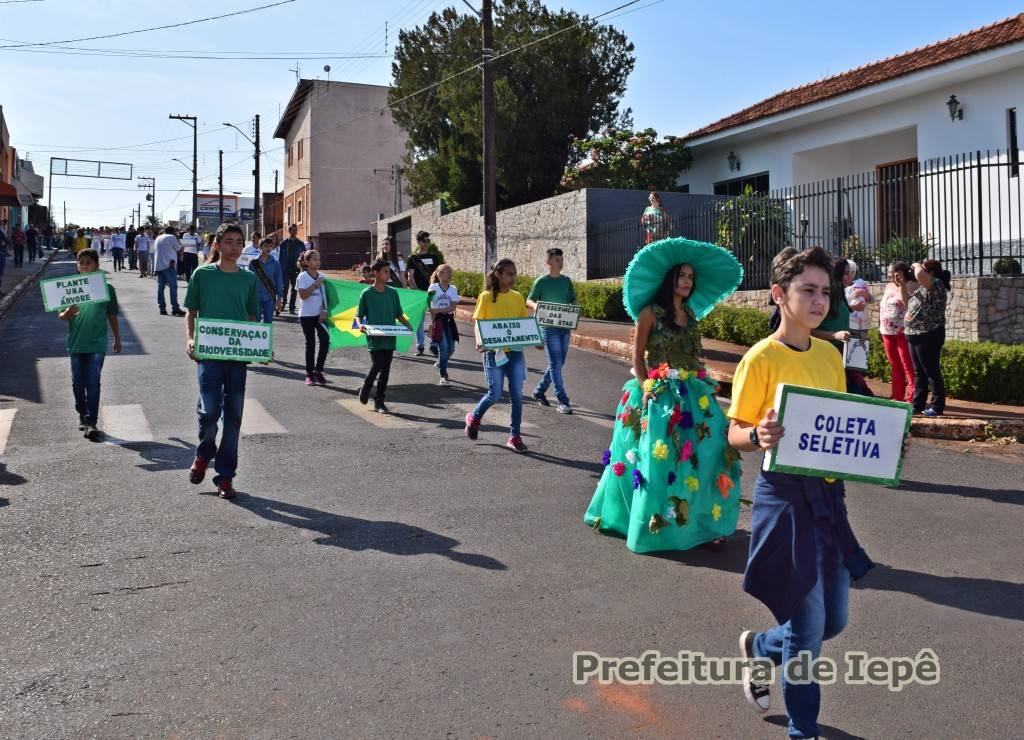 Desfile Cívico Ii