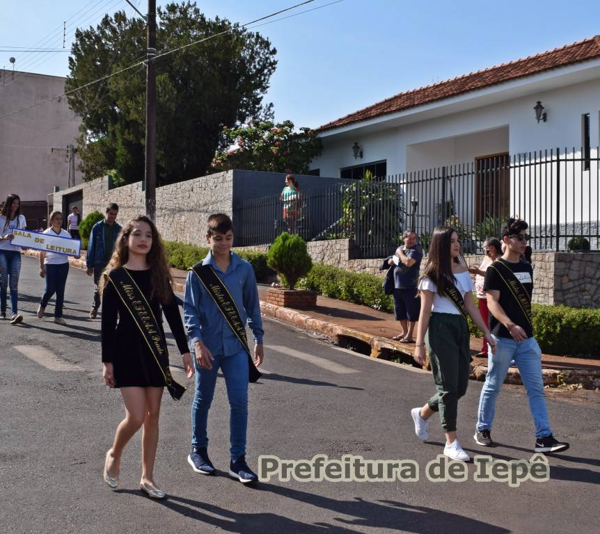 Desfile Cívico Ii