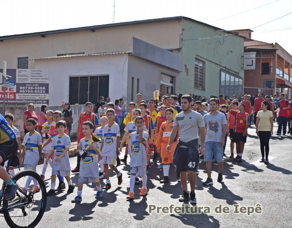 Desfile Cívico Ii