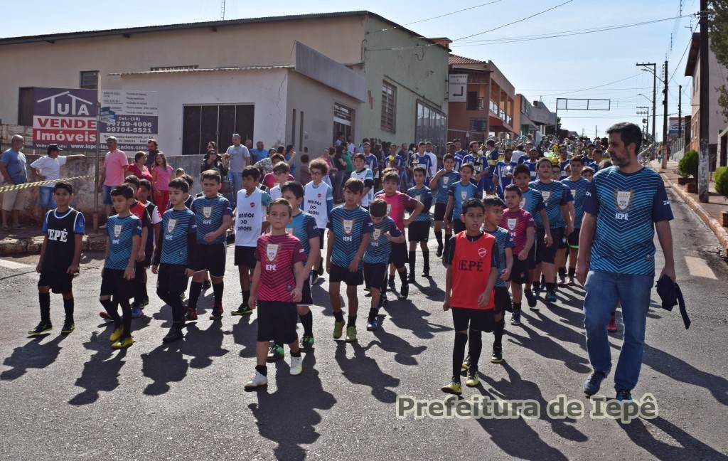Desfile Cívico Ii