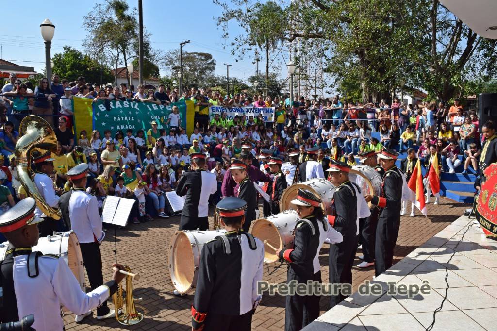 Desfile Cívico Iii