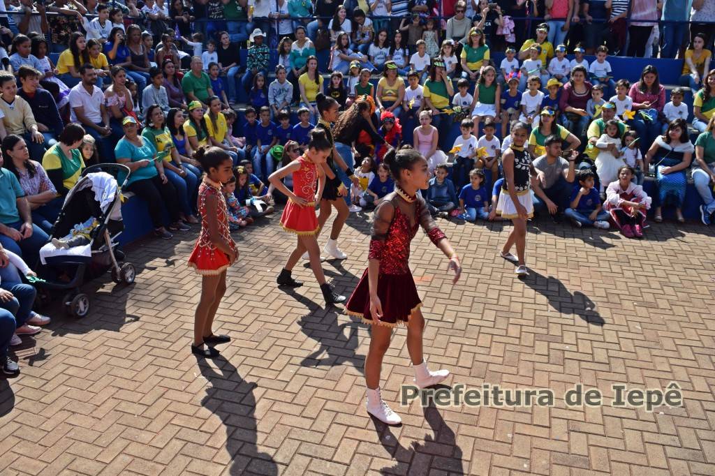 Desfile Cívico Iii