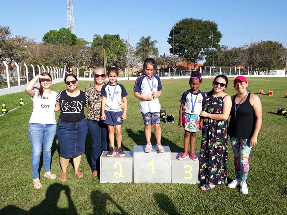 EDUCAÇÃO REALIZA PROJETO ATLETISMO E AGITA NOSSAS CRIANÇAS