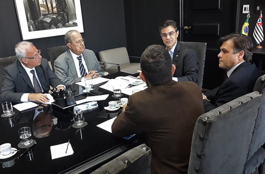 Prefeitos de Brotas, Dourado e Ribeirão Bonito solicitam ao Vice-governador pavimntação da vicinal que interliga as três cidades