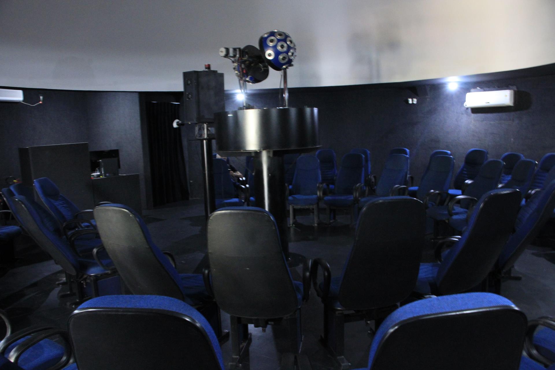 Planetario - cr&eacute;dito Renato Jr. PMI