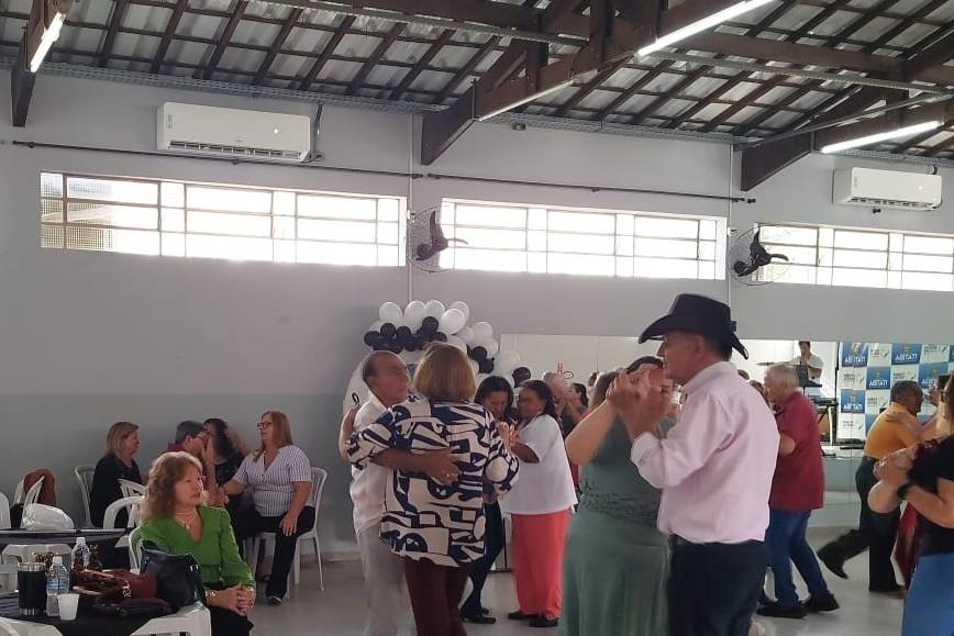 CCI - crédito Rosana Moura PMI