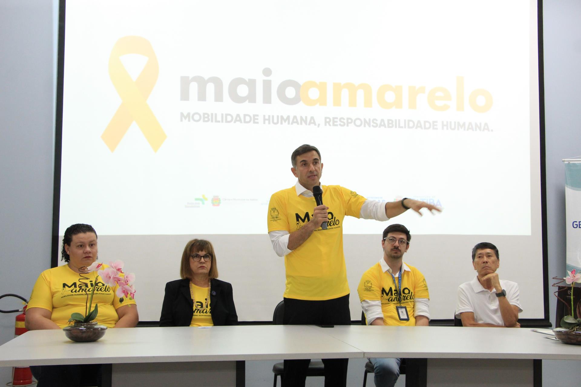 MaioAmareloabre25