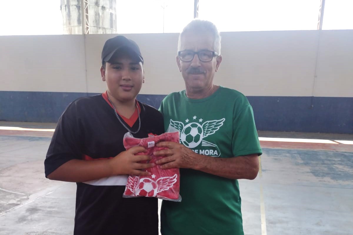 2022.12.12 Bola Onde Mora (2)