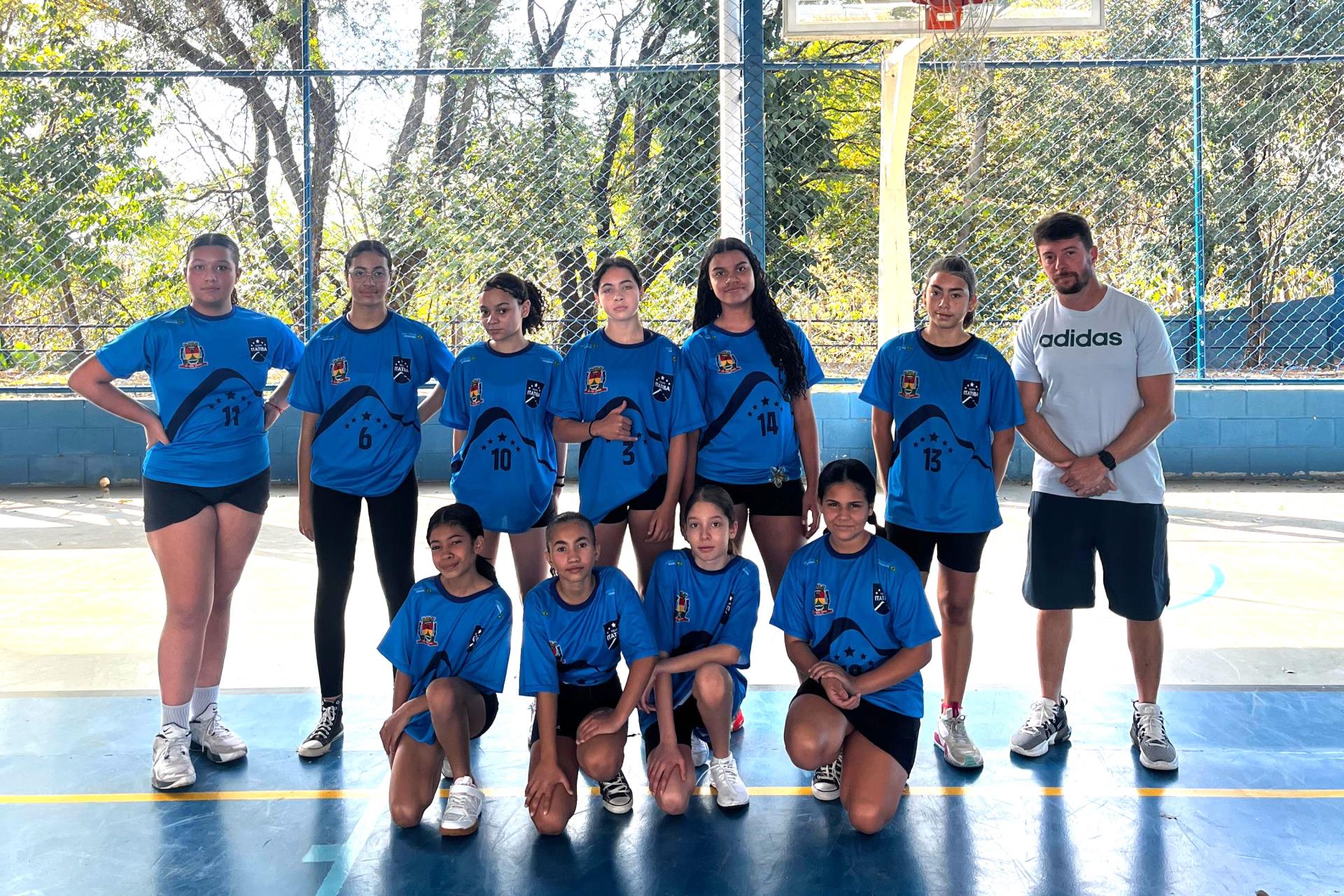 Basquete fem Luiz Pantano