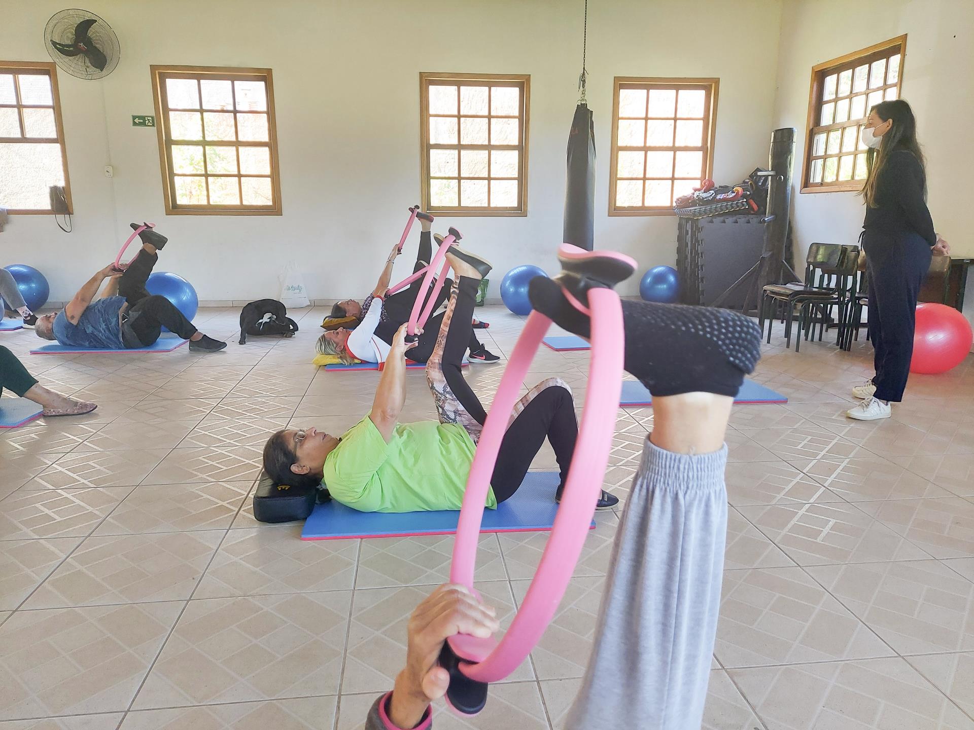 Aulas de pilates solo garantem melhora da força e flexibilidade, aulas de  pilates 