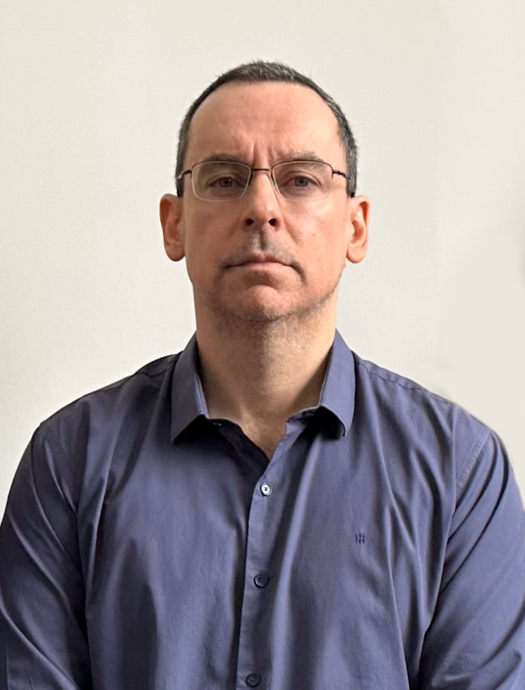 ALEXANDRE-FERRARI---SA&Uacute;DE_