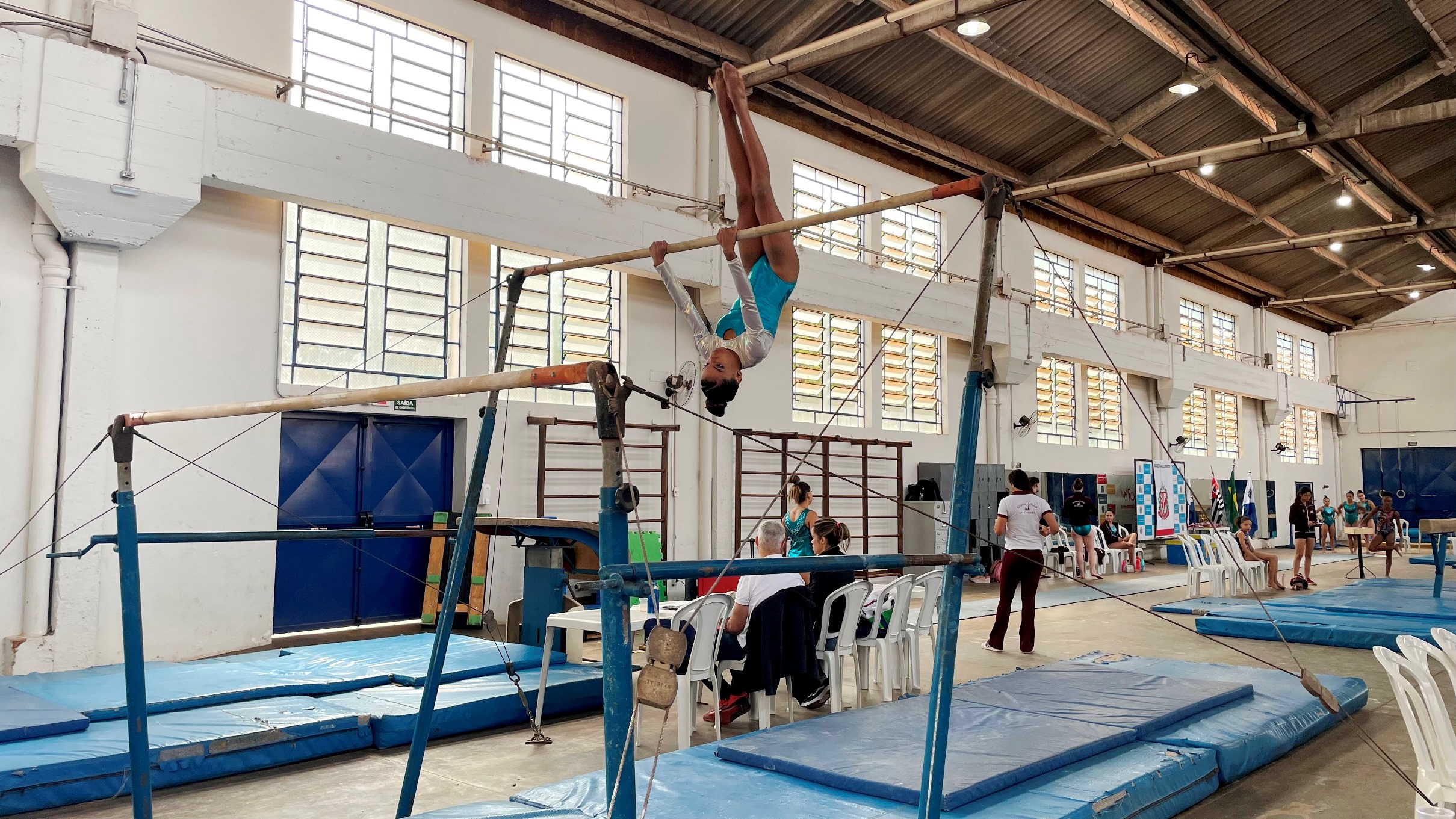 foto02-Araraquara-sedia-competicoes-de-ginastica-dos-Jogos-Regionais-e-vence-todas-as-categorias-04set22-Camila-Ayres