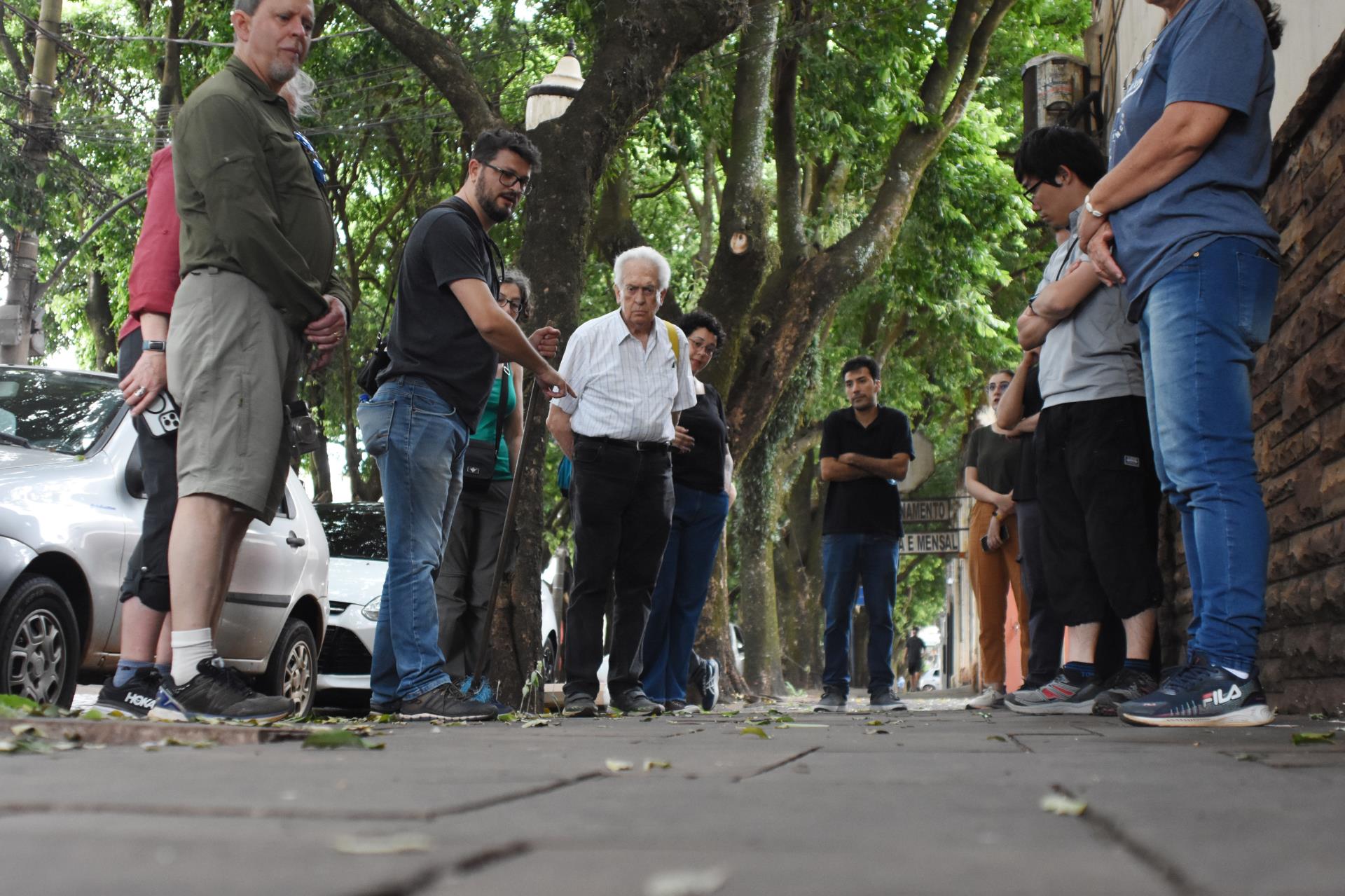 foto 07 Grupo de estrangeiros realiza pesquisa sobre paleontologia em Araraquara 13abr24 Tetê Viviani