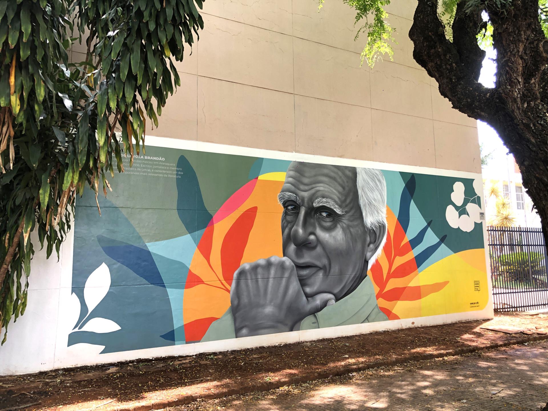 Paginas de Concreto Ignacio Loyola Brandao foto Taís Capparelli