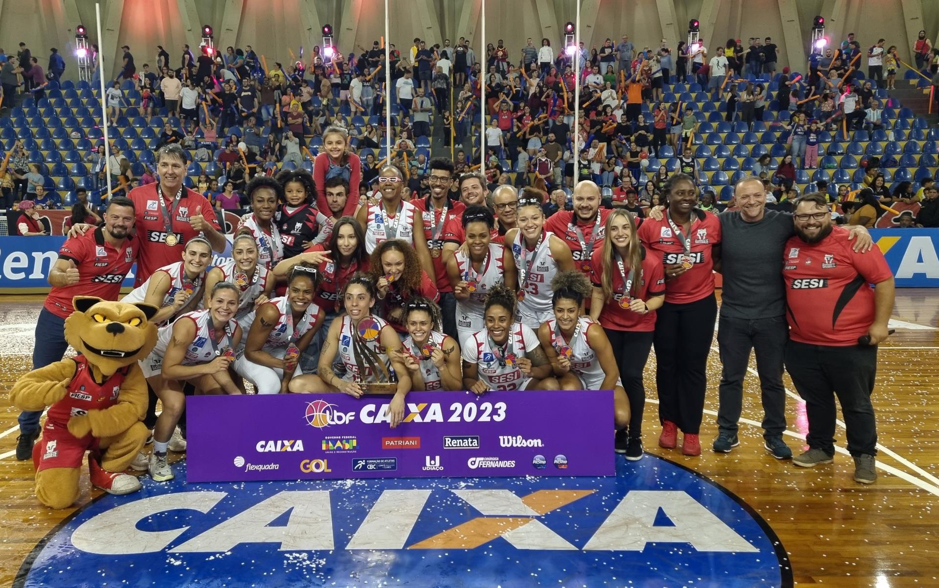 Sesi Araraquara larga na frente na final do Paulista Feminino