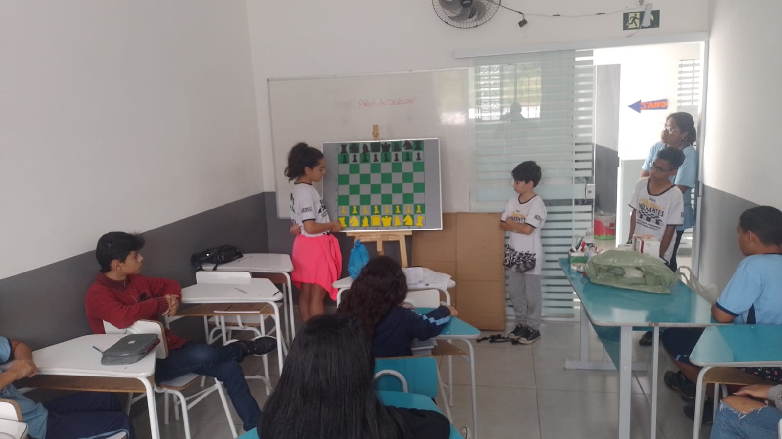 SEDU - Escola de Castelo promove xadrez como prática pedagógica