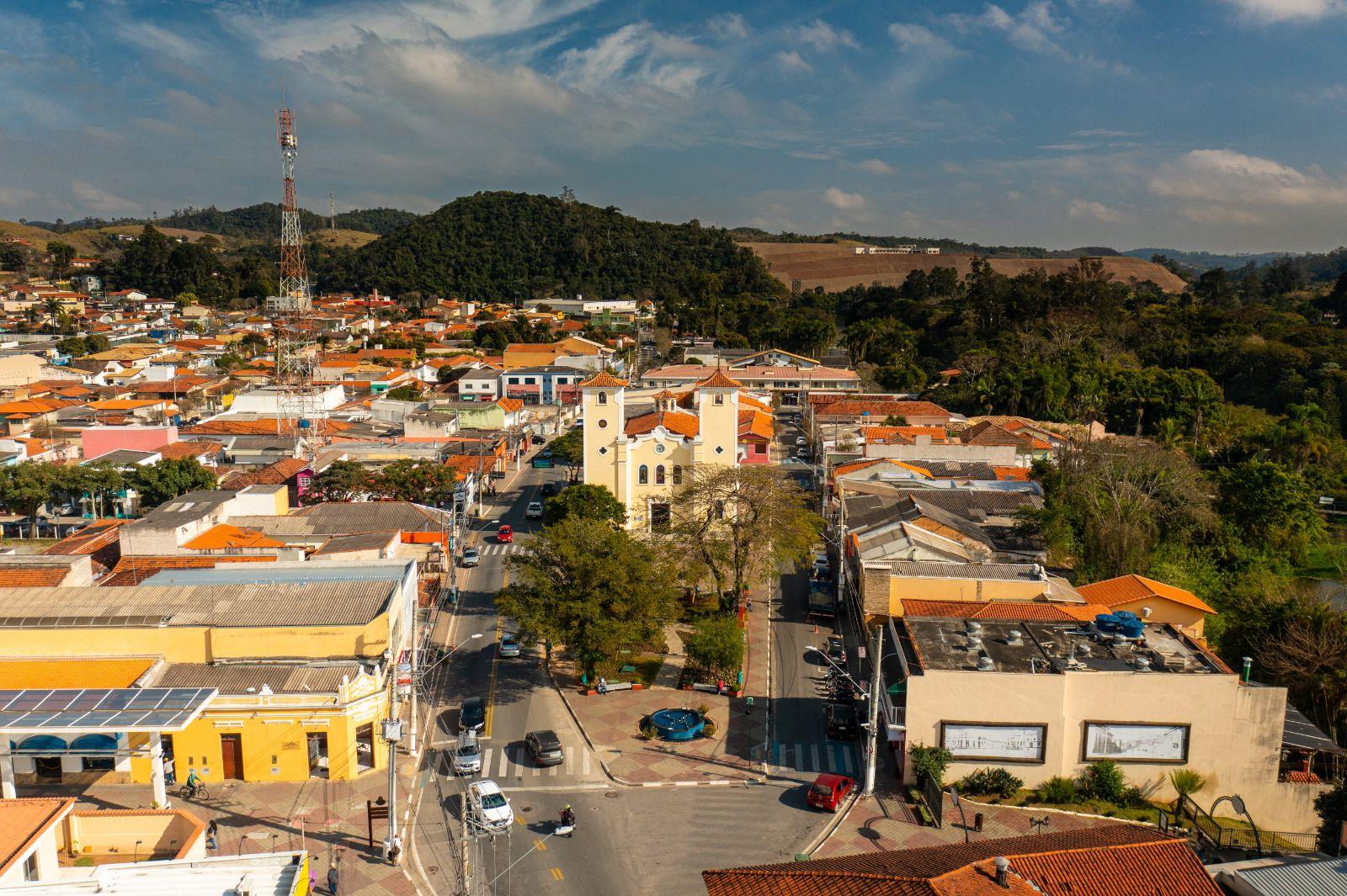 Pra&ccedil;a 9 de Julho
