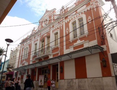 TEATRO-METR%C3%93POLE-TAUBAT%C3%89