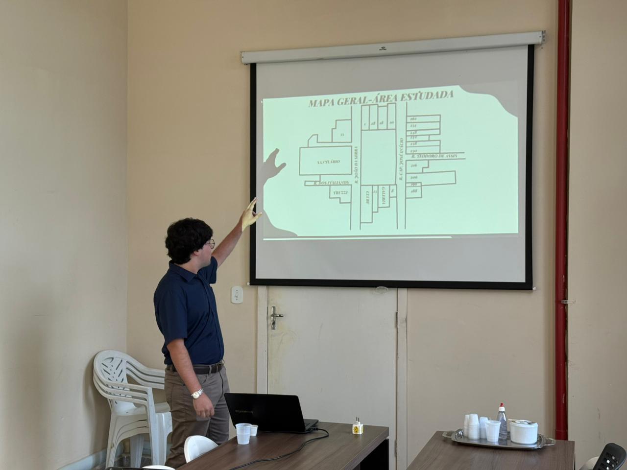 Prefeitura participa de apresenta&ccedil;&atilde;o de estudo acad&ecirc;mico sobre preserva&ccedil;&atilde;o do patrim&ocirc;nio hist&oacute;rico de Monte Alegre do Sul (1)