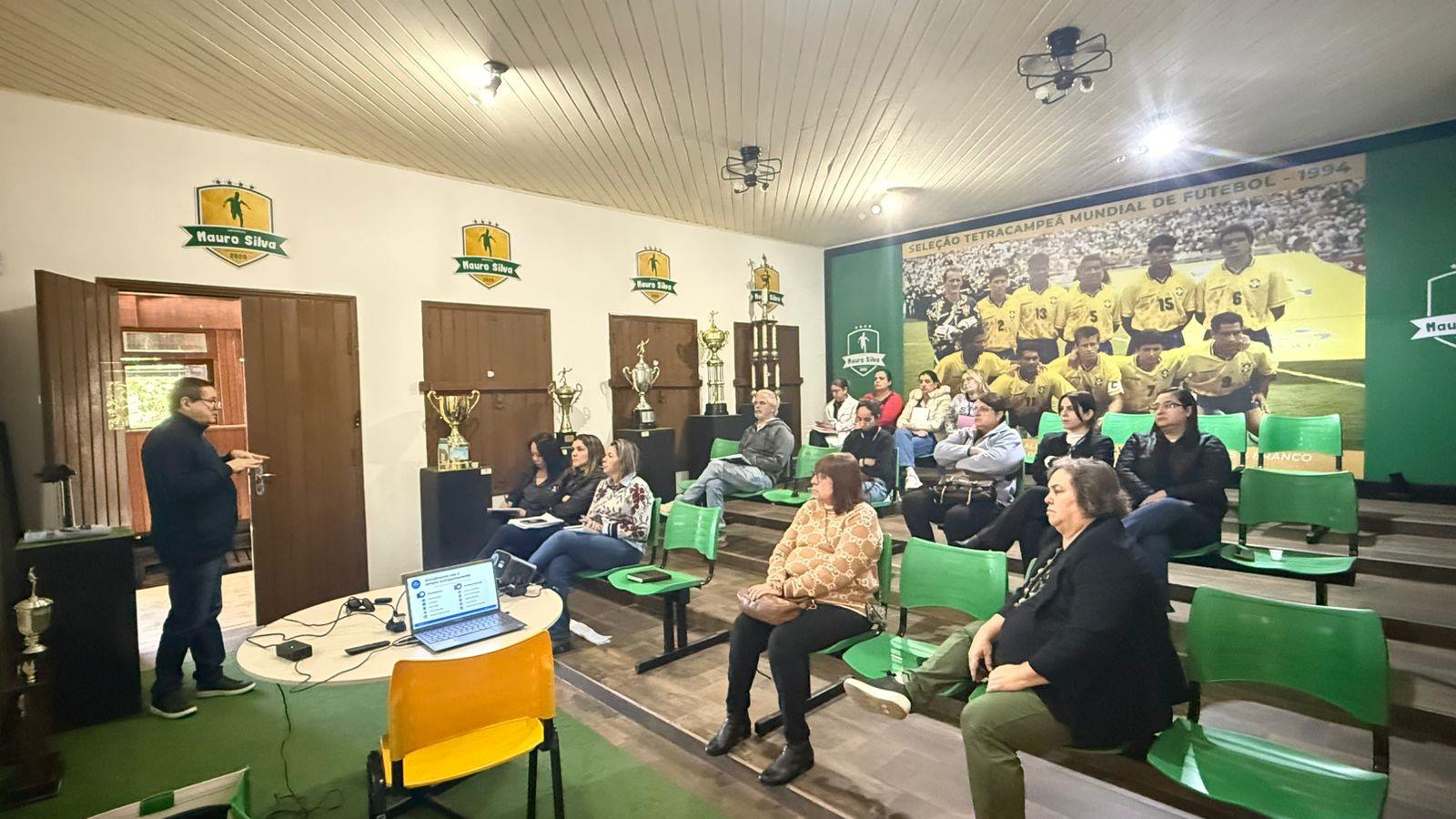 Prefeitura apresenta Plano de Estrutura&ccedil;&atilde;o da Pol&iacute;tica Municipal de Assist&ecirc;ncia Social (2)