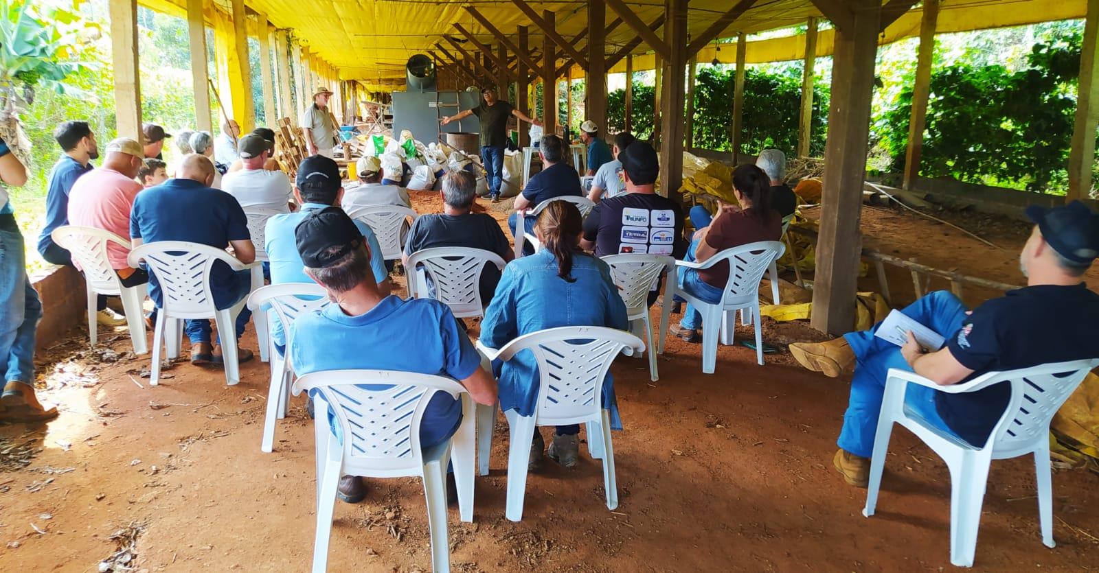 Curso de produção de bokashi é realizado em Monte Alegre do Sul (2)